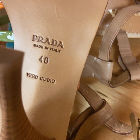 PRADA WOMEN HIGH FASHION SHOES HEELS SIZE EURO 40 MADE IN ITALY - Picture 9 of 9